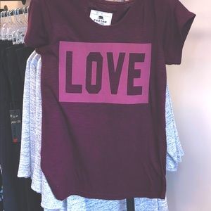 Women’s short sleeve top